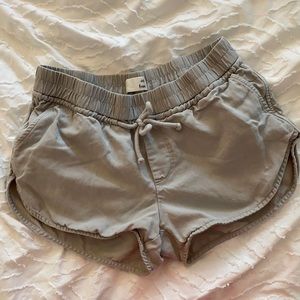 Aritzia wilfred shorts